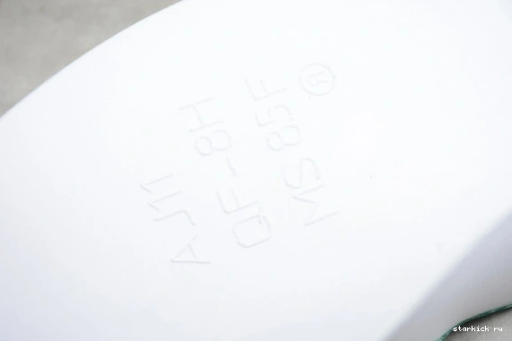 CT8527-113 Green 4 CT8527-113 Metallic  Retro Jordan Air 1220